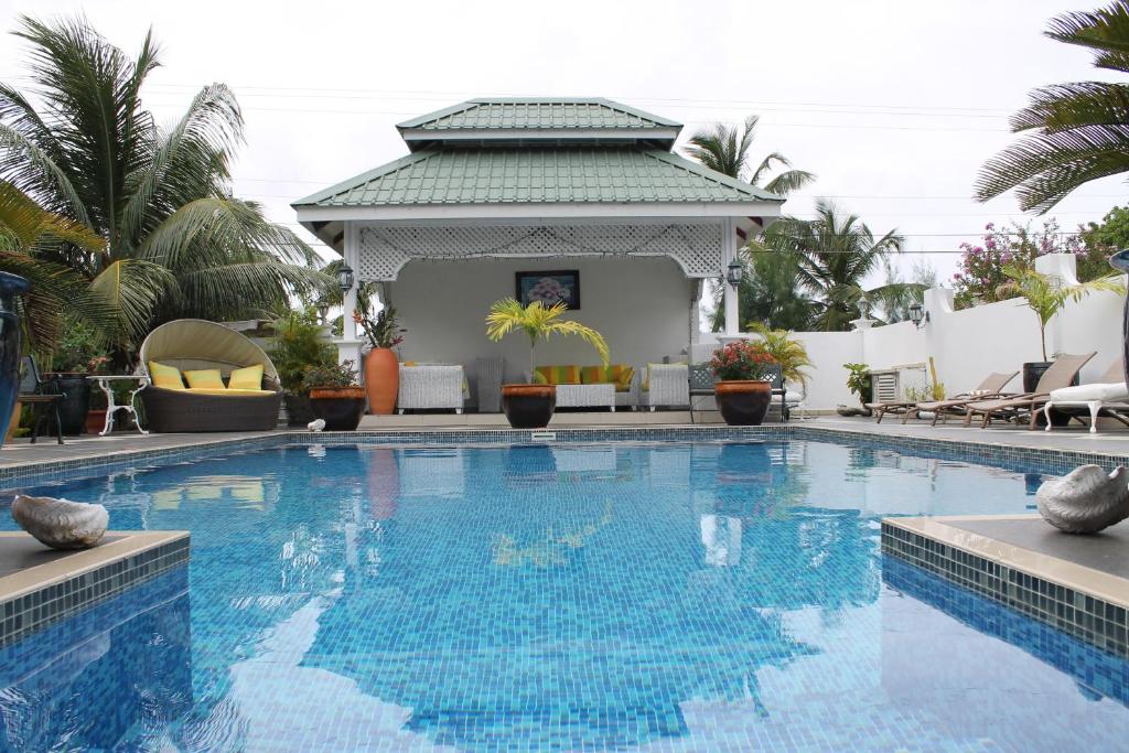 Горящие туры в отель Le Bonheur Luxury Villa Маэ (остров) Сейшелы