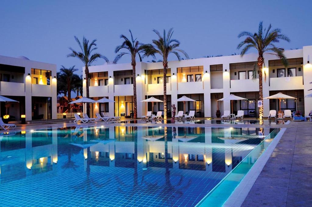 Ціни в готелі Sentido Reef Oasis Senses Resort