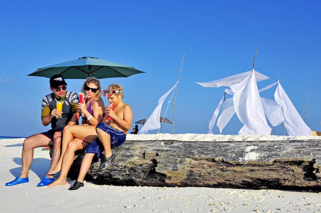 Отзывы об отеле Sun Tan Beach Hotel-Maafushi