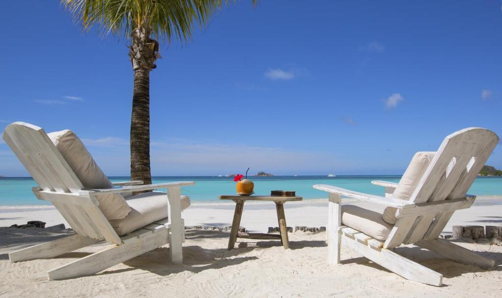 Hot tours in Hotel Paradise Sun Hotel Praslin Island