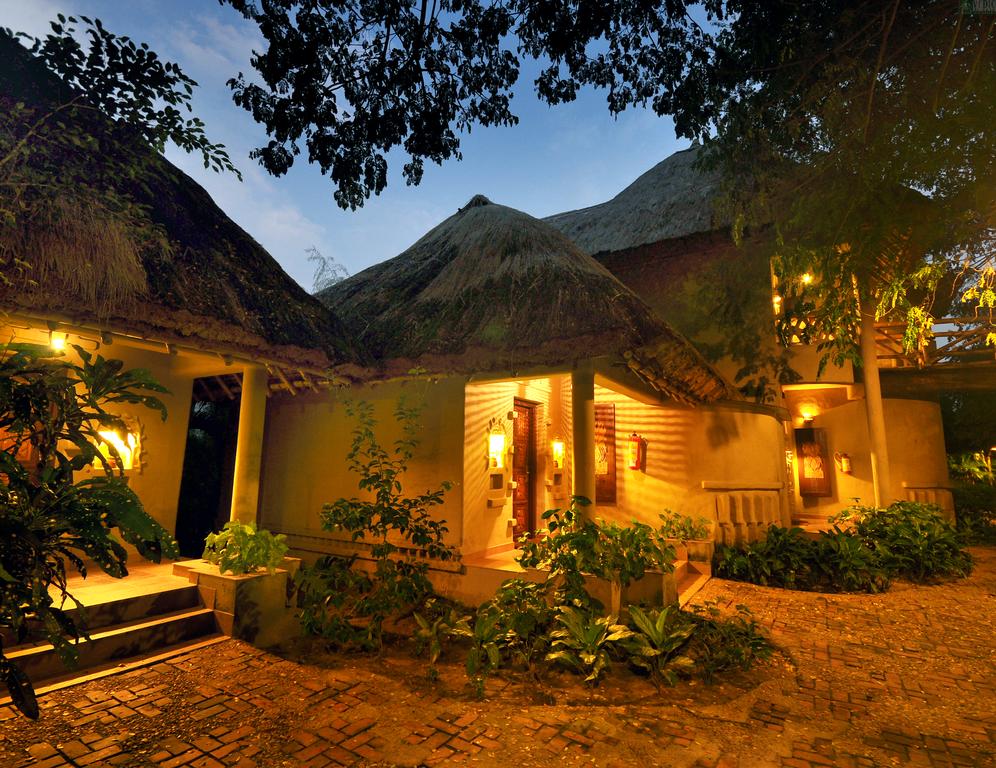Відпочинок в готелі Best Western Premier Vedic Village Spa Resort Калькутта Індія