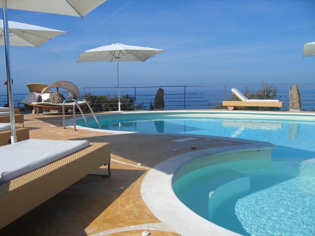 Горящие туры в отель Bajaloglia Resort Сардиния (остров) Италия