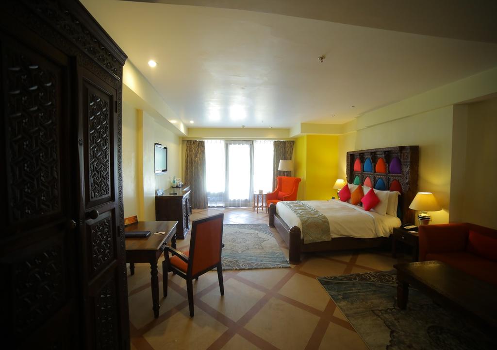 Radisson Udaipur Hotel, фото