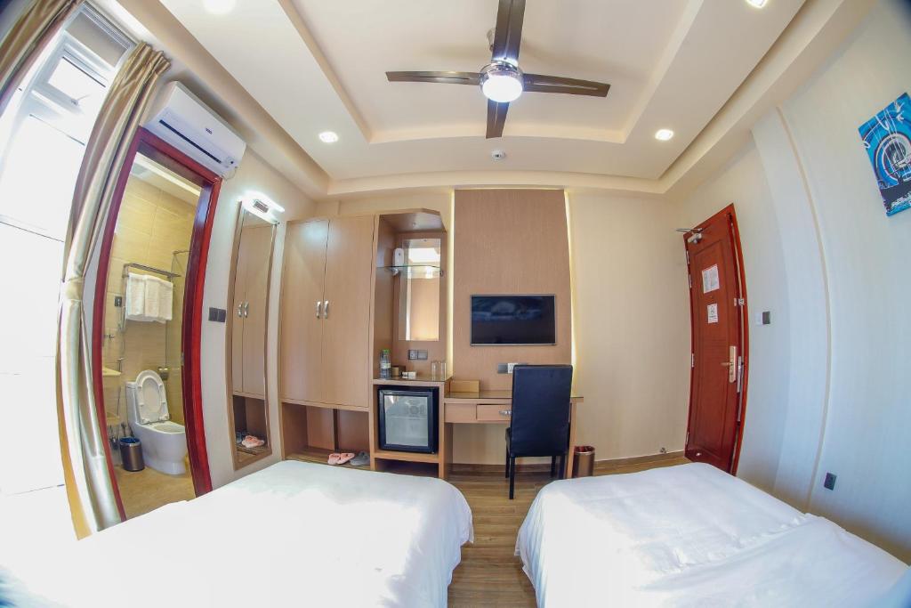 Горящие туры в отель Three Inn Хулхумале Мальдивы
