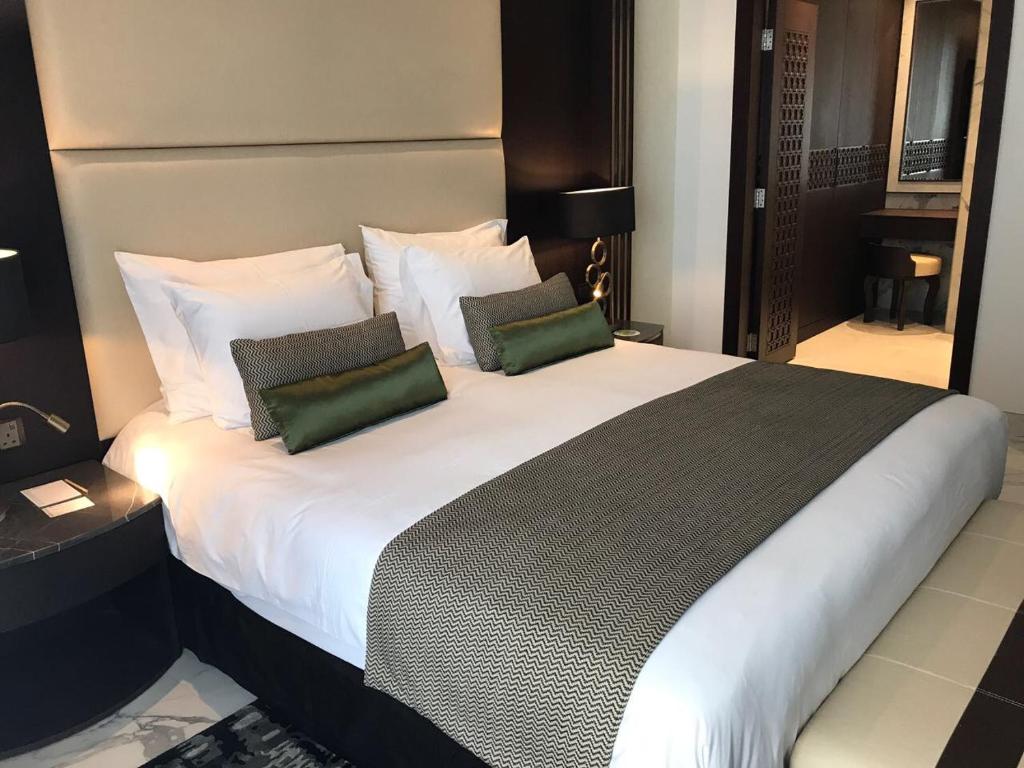 Дубай (пляжные отели) Millennium Place Dubai Marina Hotel цены