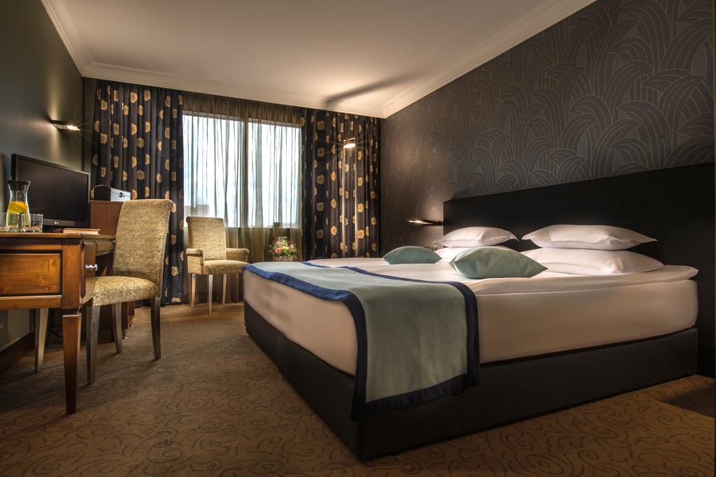 София Rosslyn Thracia Hotel (ex. Best Western Premier Thracia Hotel) цены