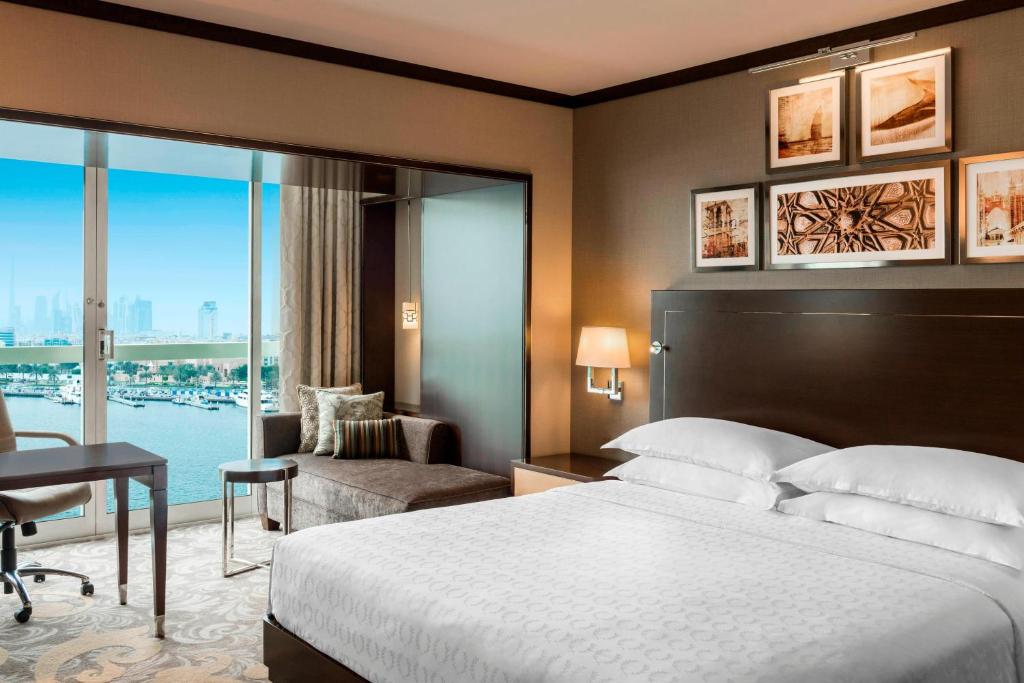 Отзывы об отеле Sheraton Dubai Creek Hotel & Towers
