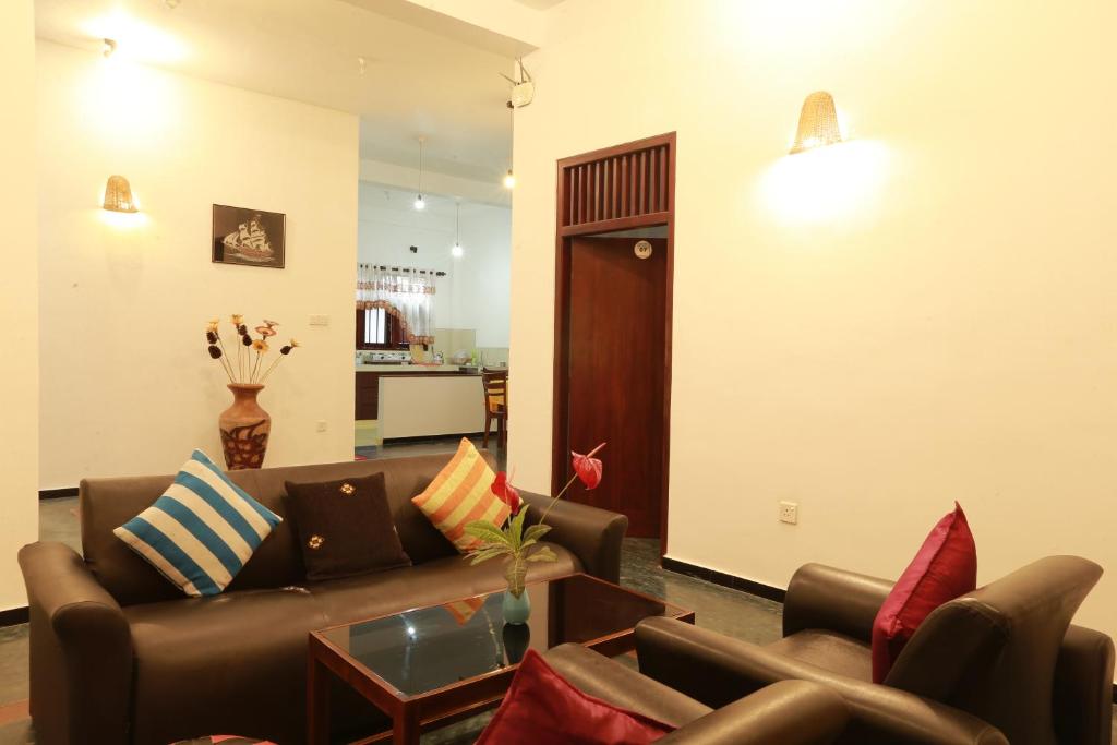 Готель, Унаватуна, Шрі-Ланка, Bay Watch Hotel