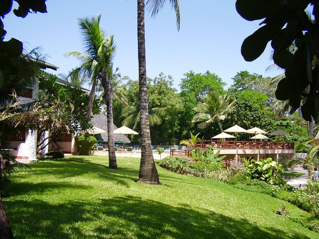 Pinewood Beach Resort & Spa, Кения