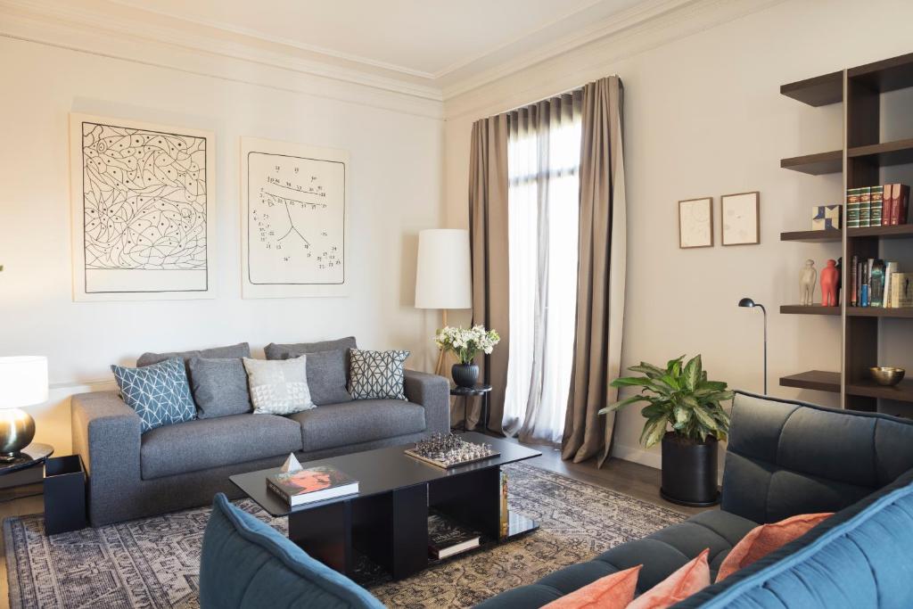 Casagrand Luxury Apartments, Барселона цены