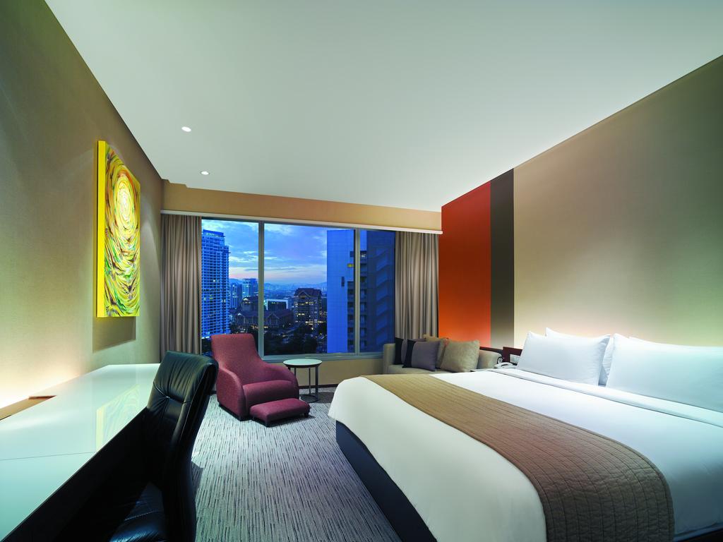Traders Hotel Малайзия цены