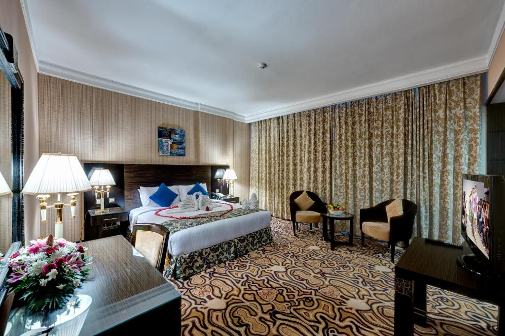 Відгуки гостей готелю Sharjah Palace Hotel