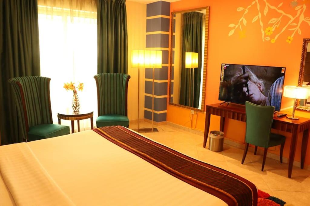 Отель, Al Manar Grand Hotel Apartment