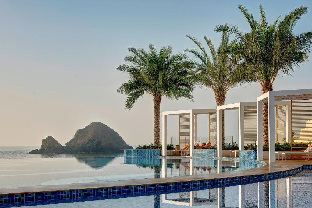 Туры в отель Royal M Al Aqah Beach Hotel and Resort