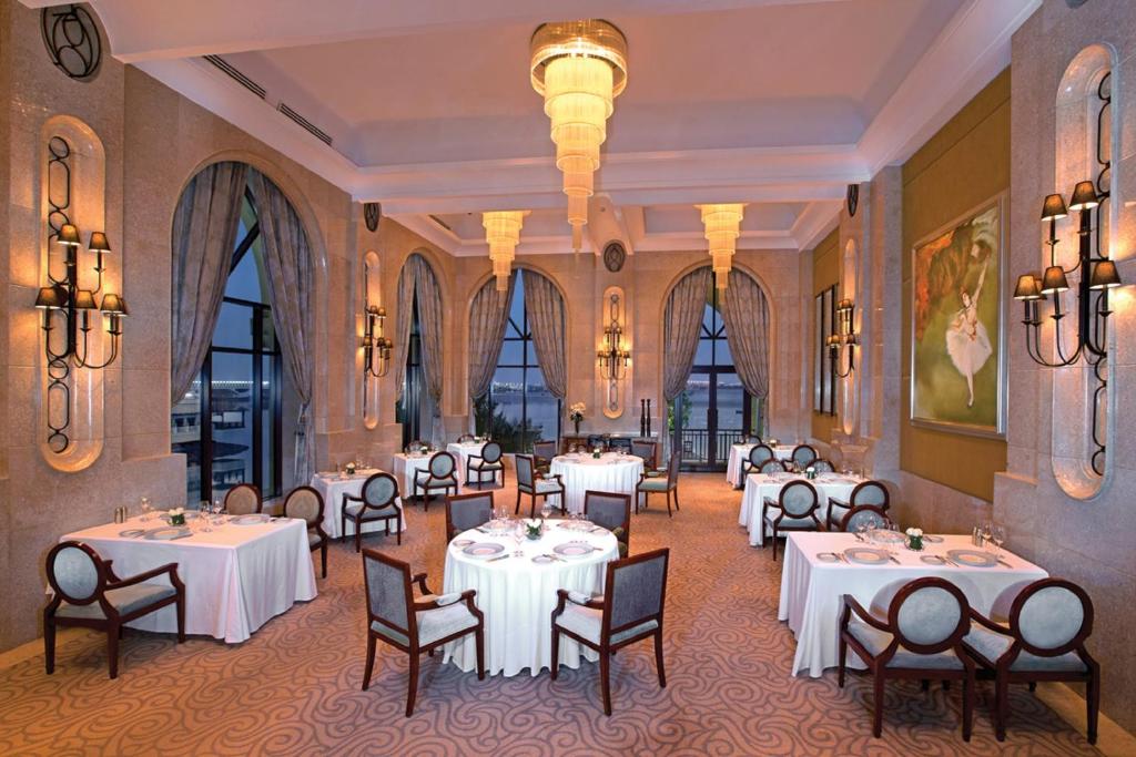 Туры в отель Shangri-La Hotel Apartments Qaryat Al Beri Абу-Даби