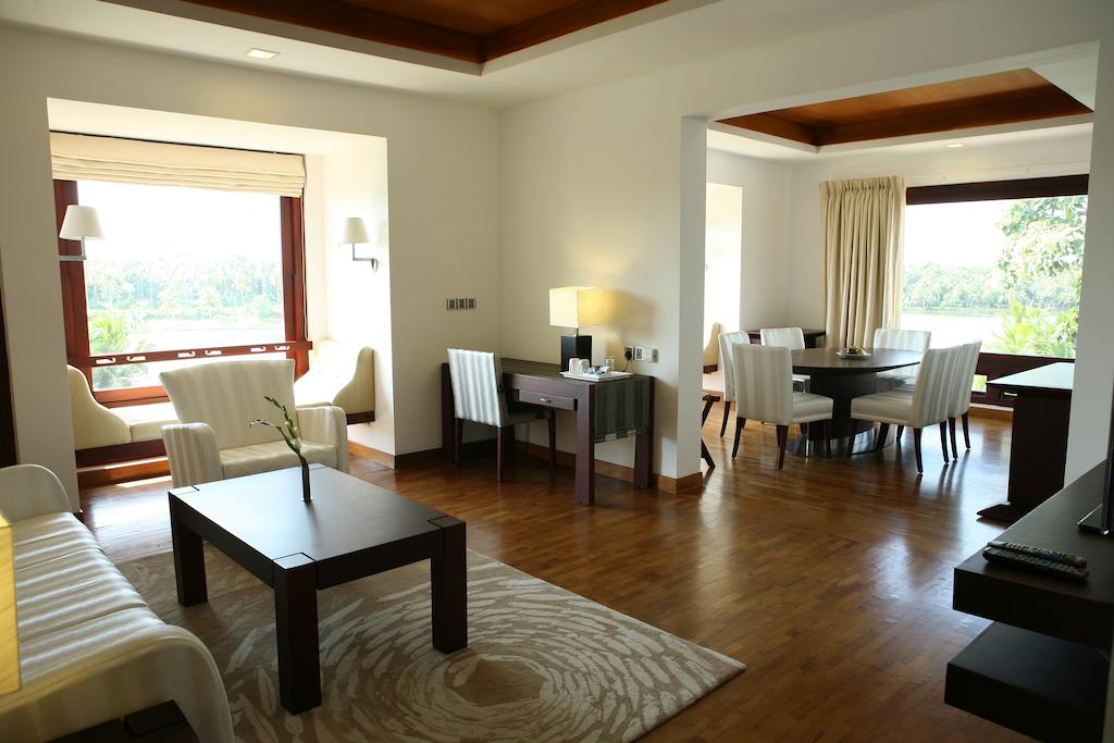 The Raviz Resort & Spa Ashtamudi, Керала ціни