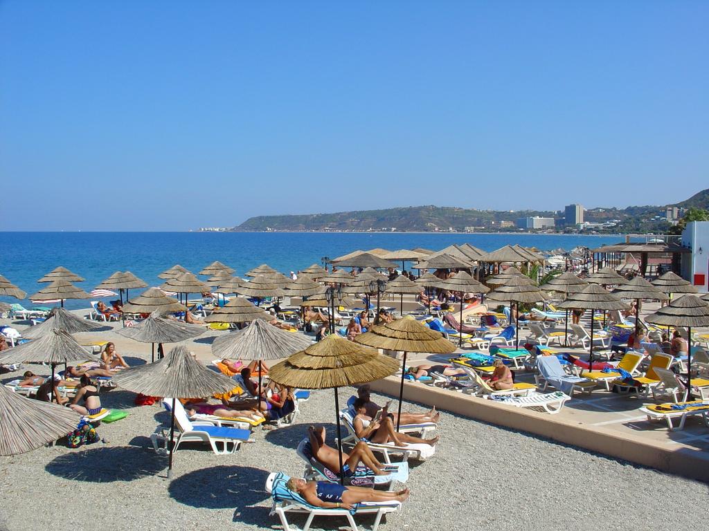 Odpoczynek w hotelu Avra Beach Resort Hotel & Bungalows Rodos (wybrzeże Morza Egejskiego) Grecja
