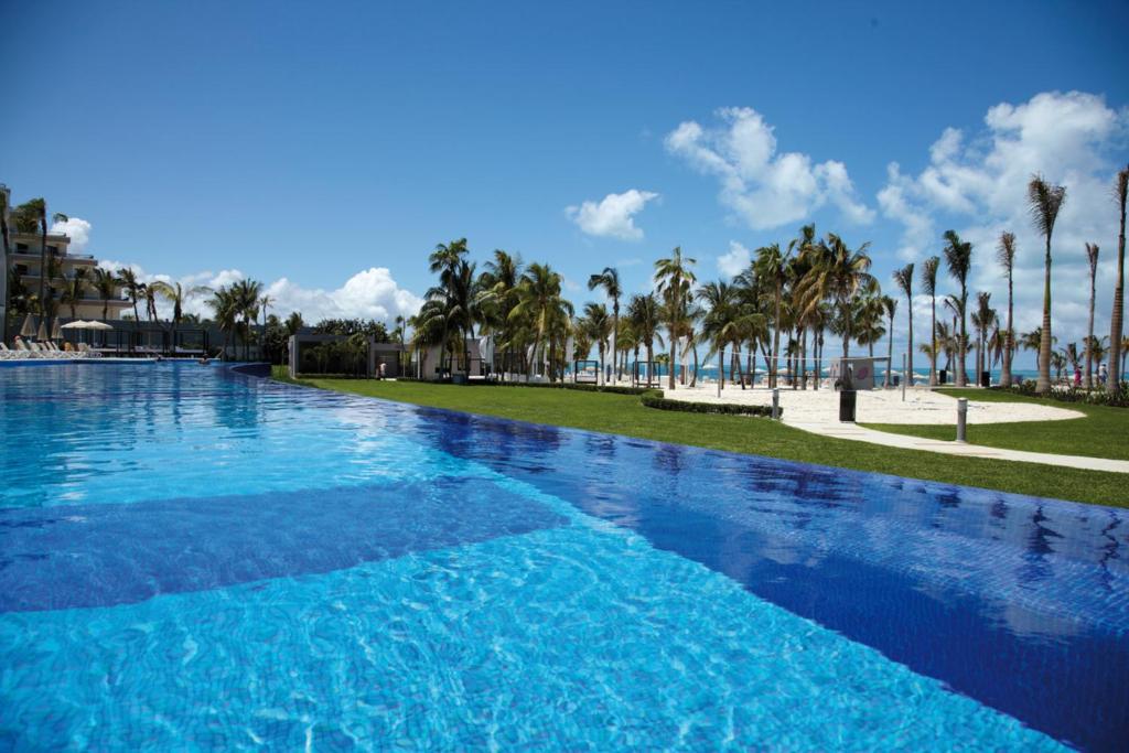 Туры в отель Riu Palace Peninsula Канкун Мексика