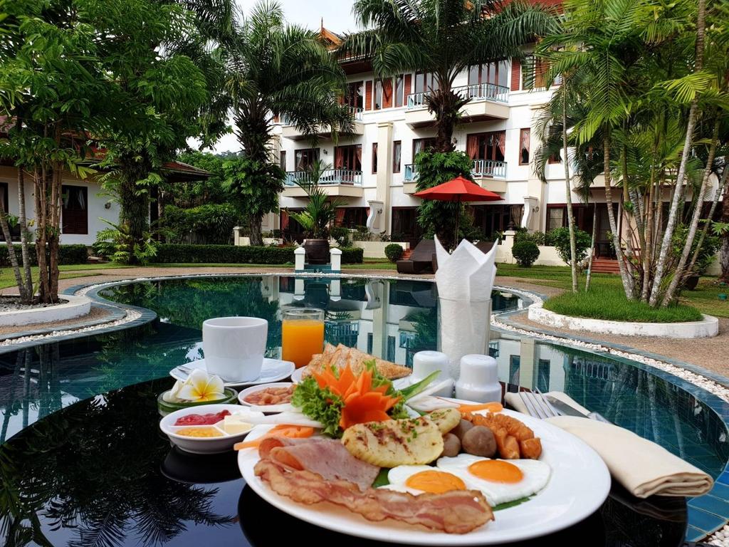 The Pe La Resort Phuket, Таиланд, Пляж Камала, туры, фото и отзывы