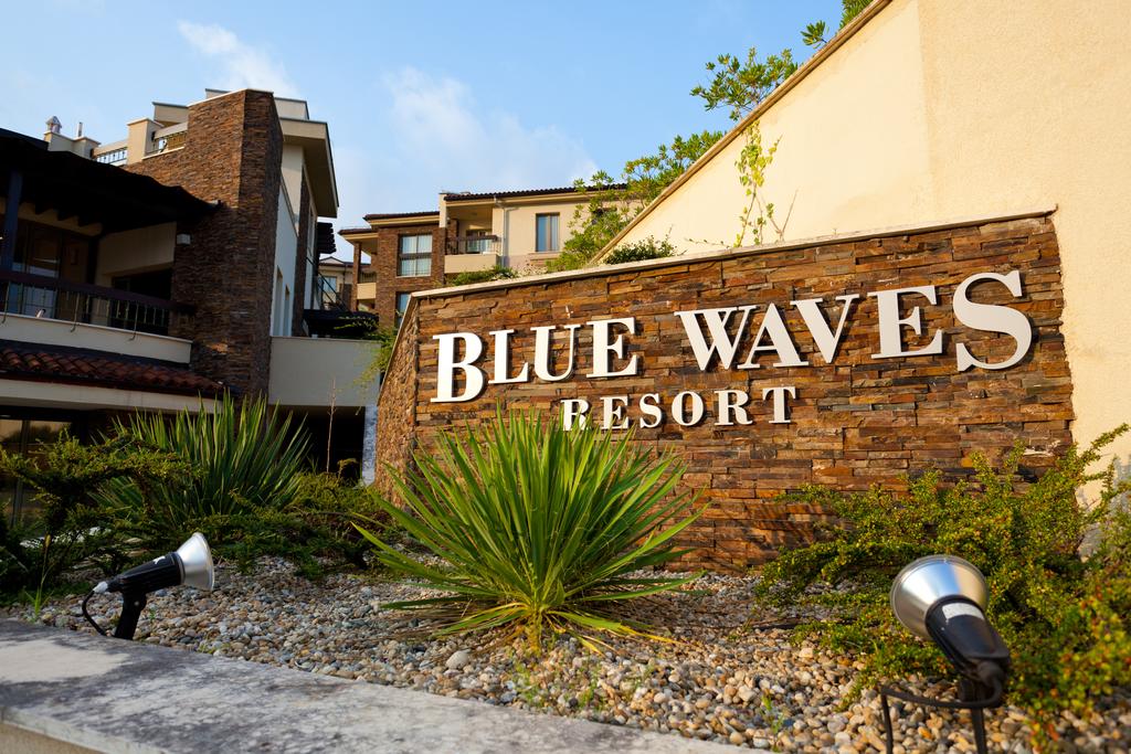 Blue Waves Resort, photos