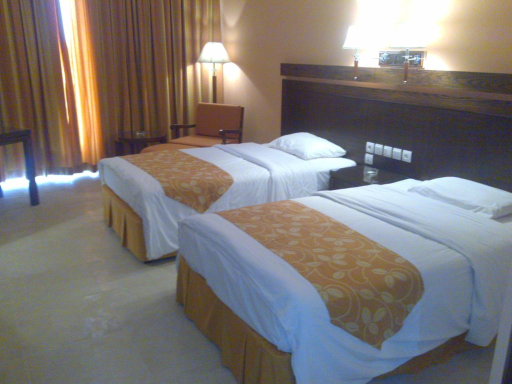 Відпочинок в готелі Dead Sea Spa Hotel