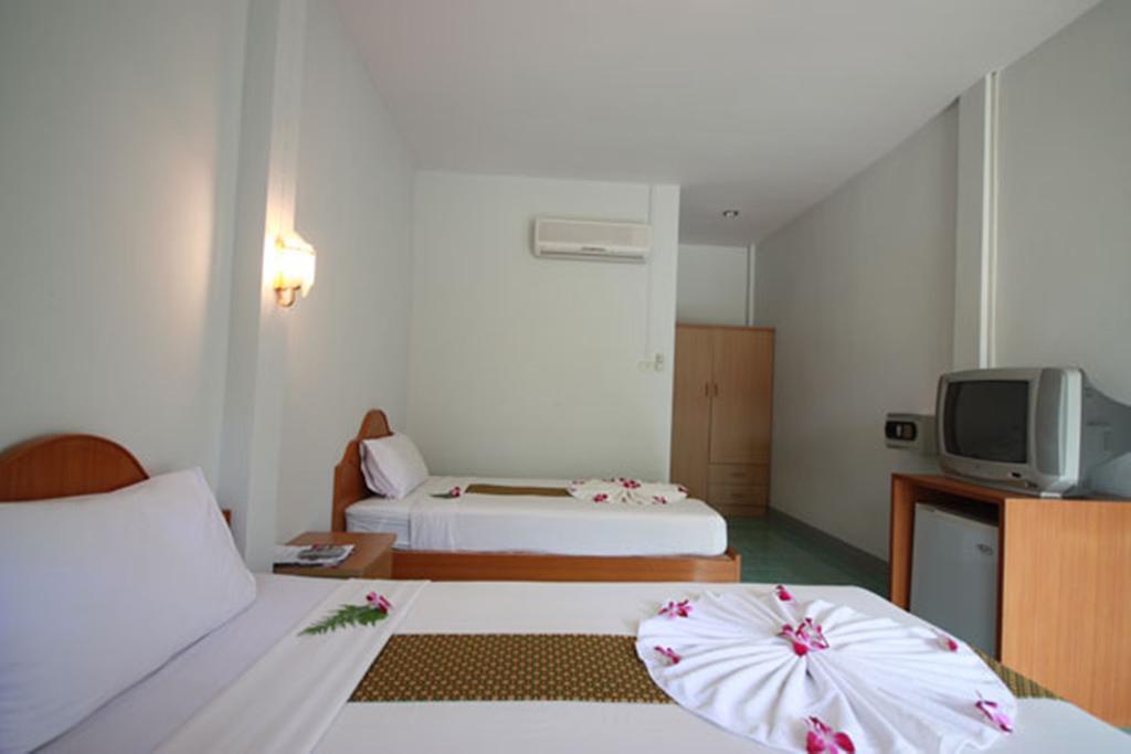 Цены в отеле Noppharat Resort Hotel