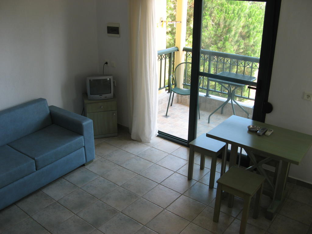 Відпочинок в готелі Maistrali Apartments Sithonia Сітонія