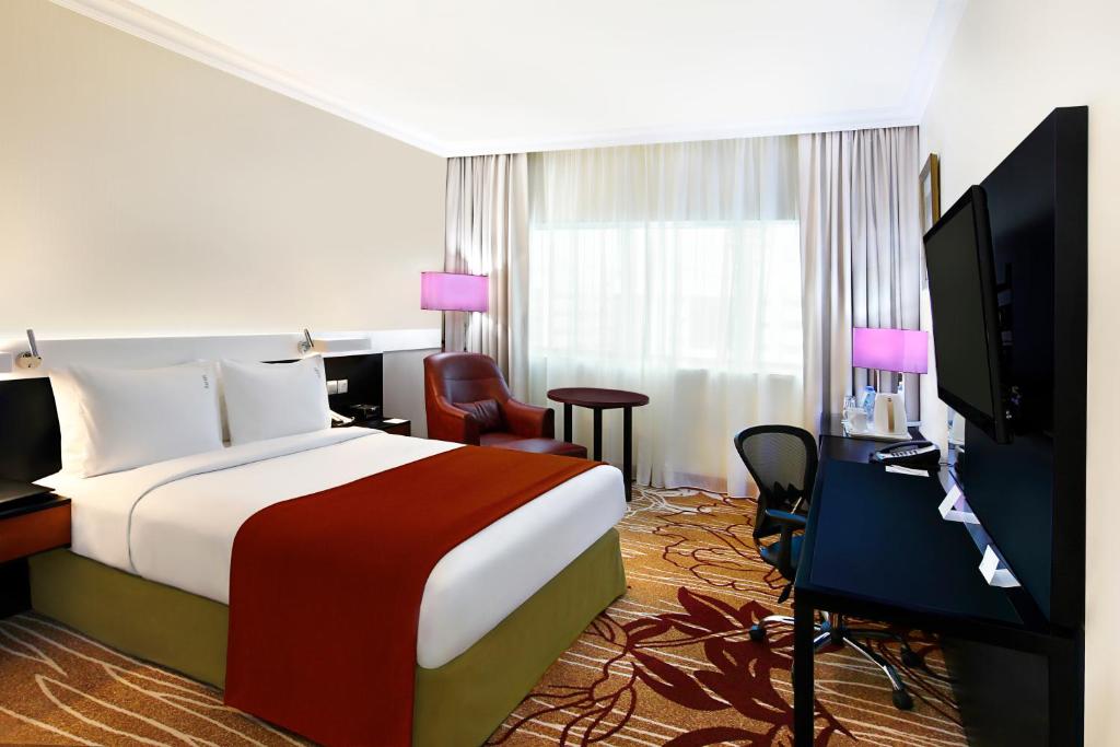 Горящие туры в отель Excelsior Hotel Downtown (ex. Holiday Inn) Дубай (город)
