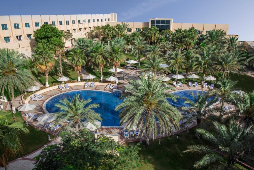 Отзывы об отеле Millennium Central Mafraq Hotel
