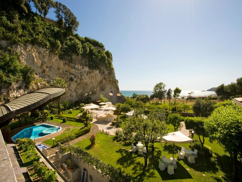 Туры в отель Hotel Serapo Тирренское побережье Италия