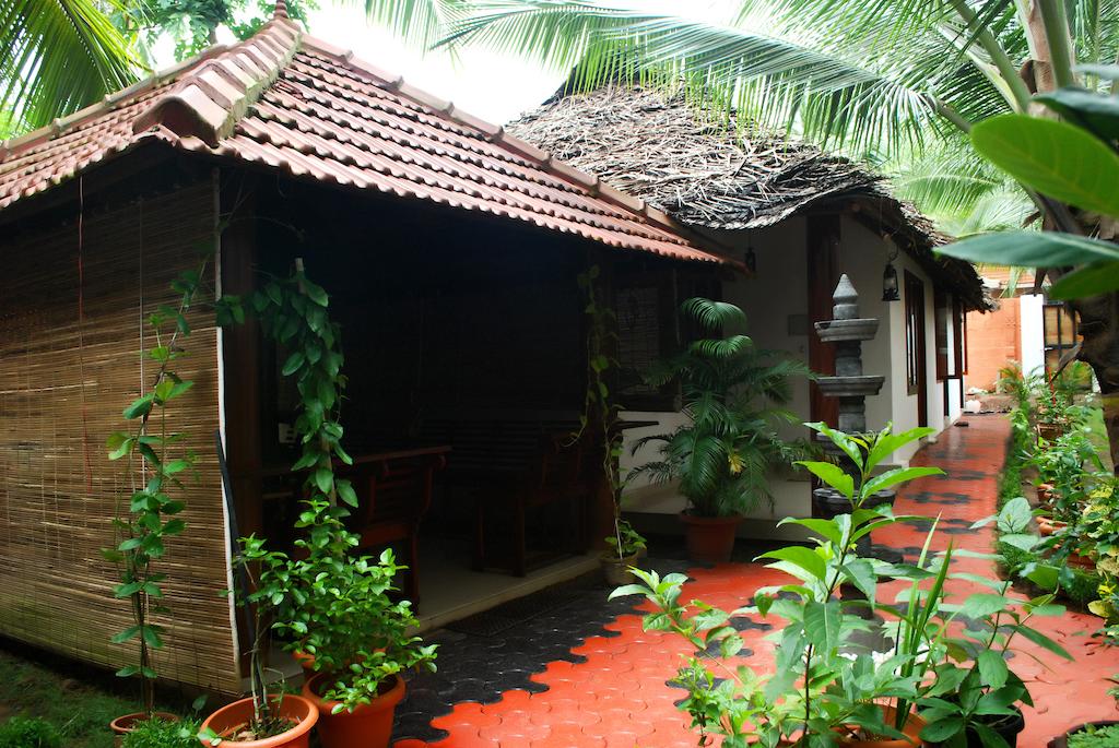 Chakra Ayurvedic Resort, Kerala ceny