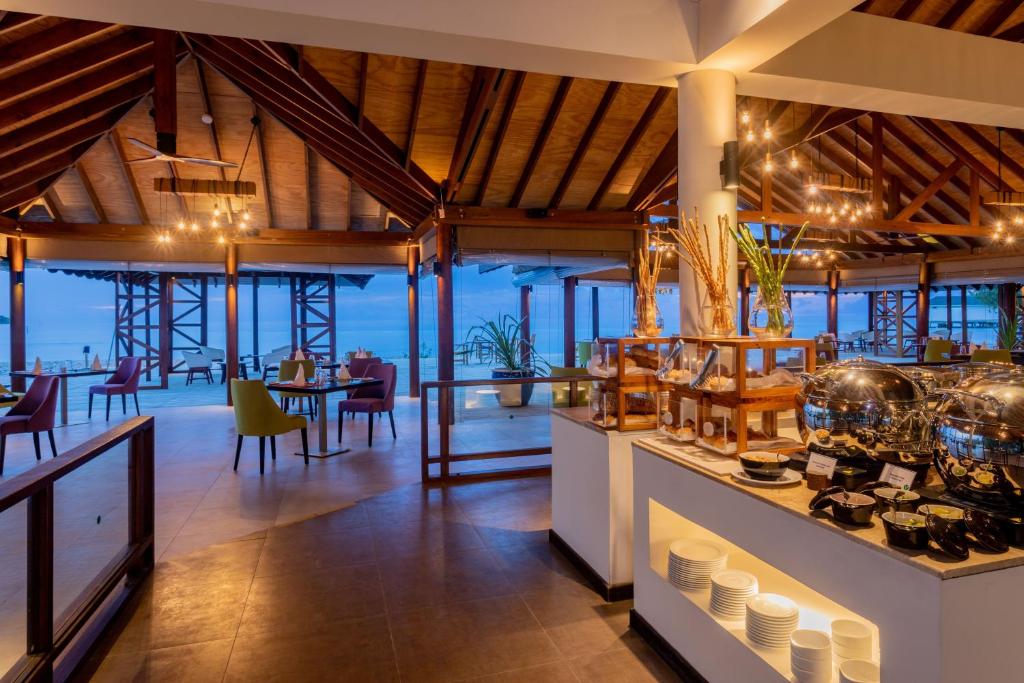 Ceny hoteli Cinnamon Dhonveli Maldives