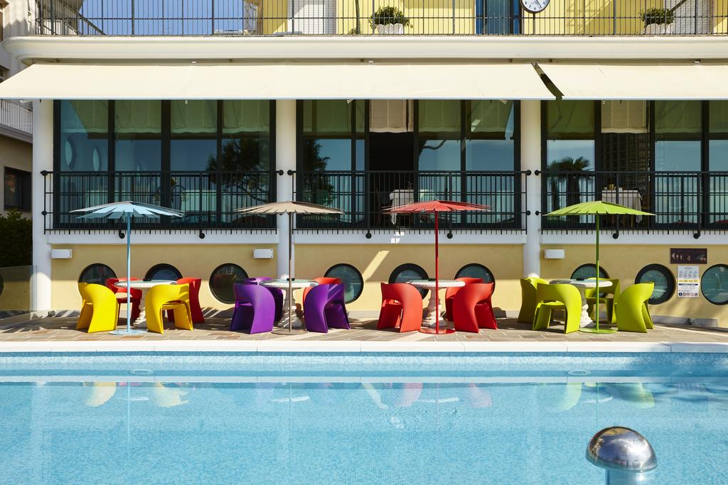 Отдых в отеле Termini Beach Hotel & Suites Лидо-ди-Езоло Италия