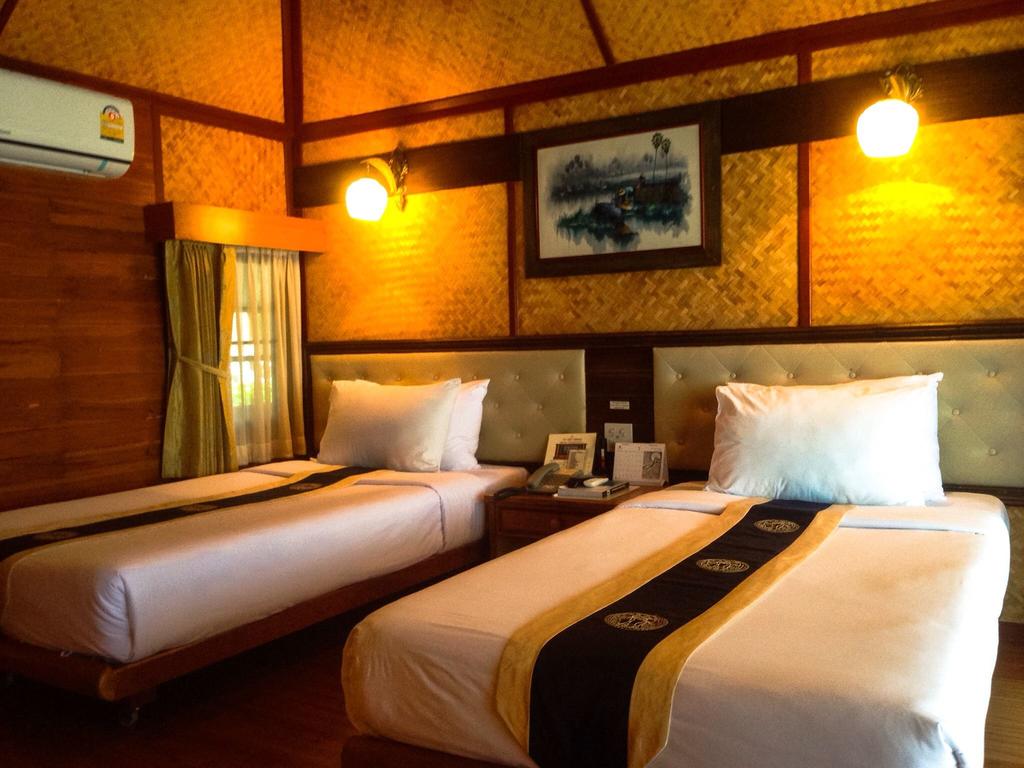 Hot tours in Hotel Sunset Village Beach Resort Pattaya