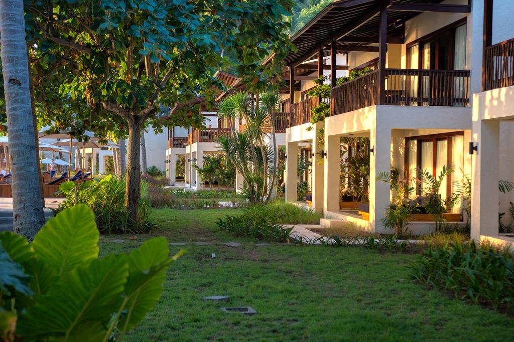 Горящие туры в отель Katamaran Resort Бали (курорт)