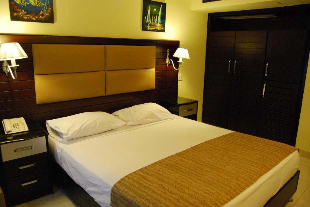 Hotel prices Cataract Layalina Resort