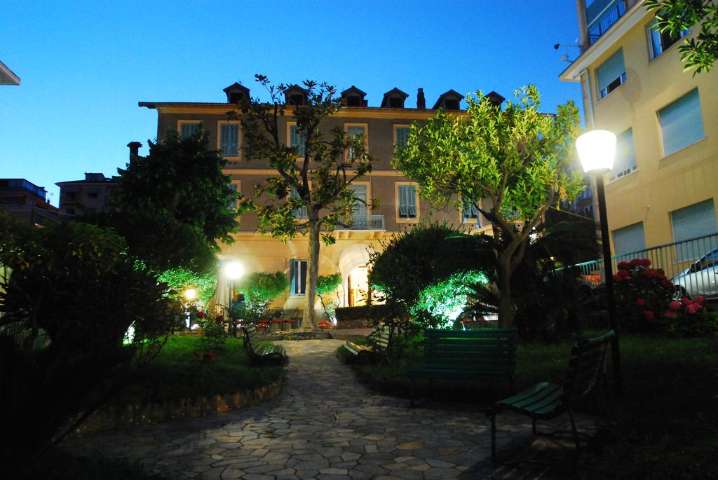 Фото отеля Villa Sophia Hotel (San Remo)