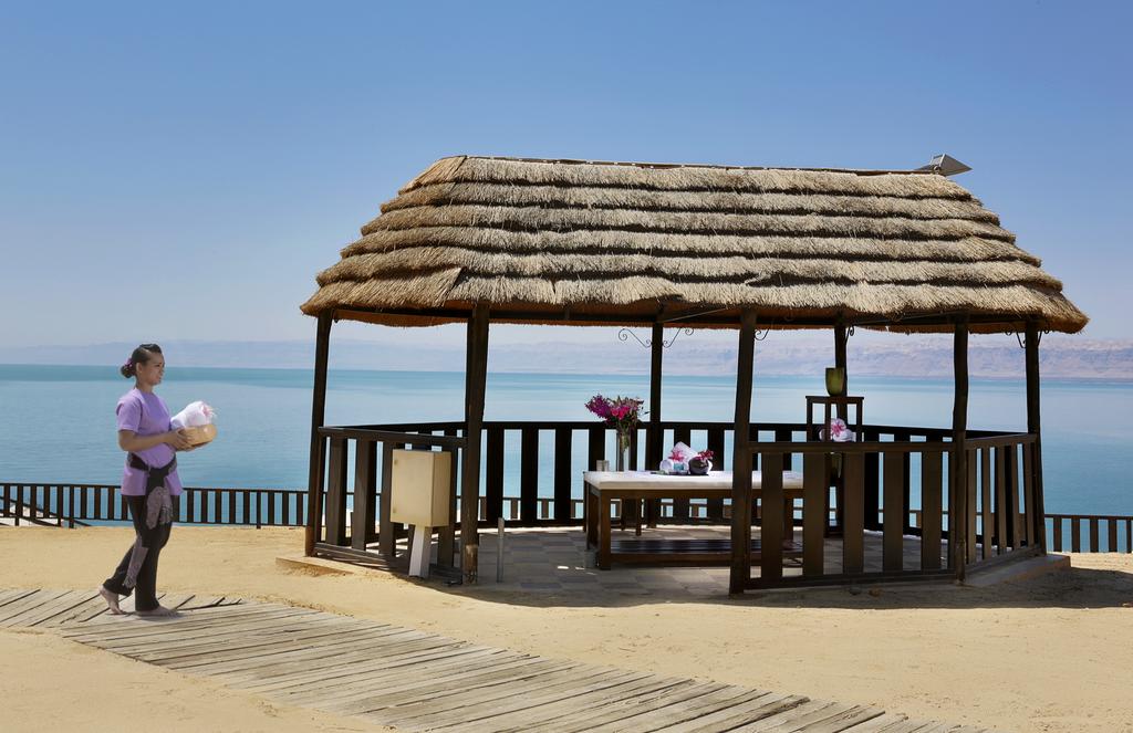 Holiday Inn Dead Sea photos and reviews