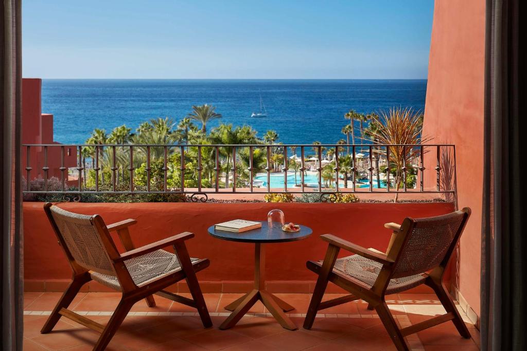 Фото отеля Tivoli La Caleta Tenerife Resort