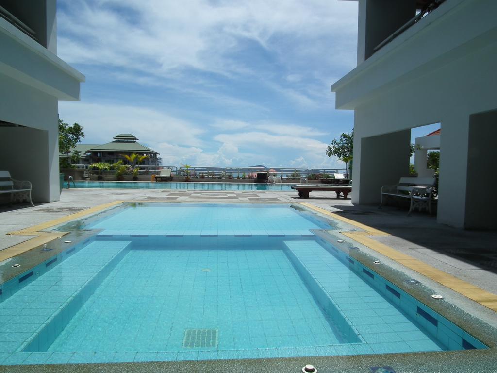 Фото готелю Abricole Pattaya (ex. Pattaya Hill Resort)