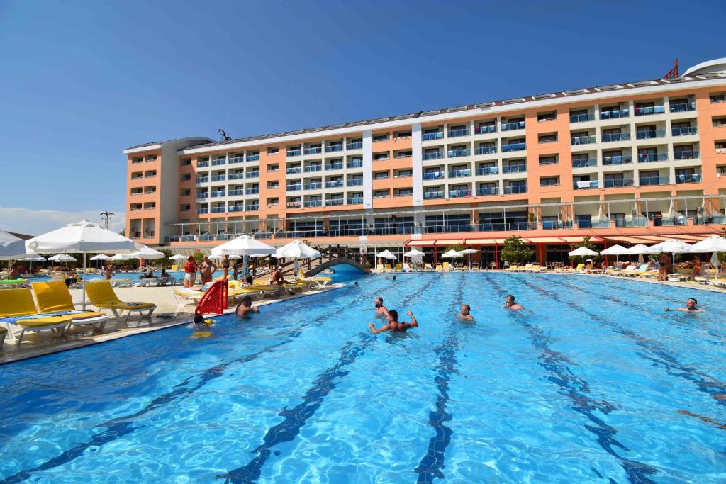 Відгуки про готелі Laphetos Beach Resort & Spa