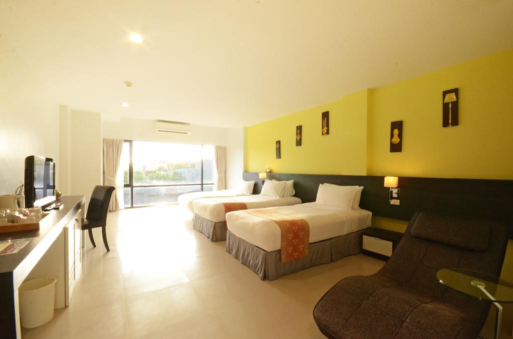 Фото готелю The Lantern Resort Patong