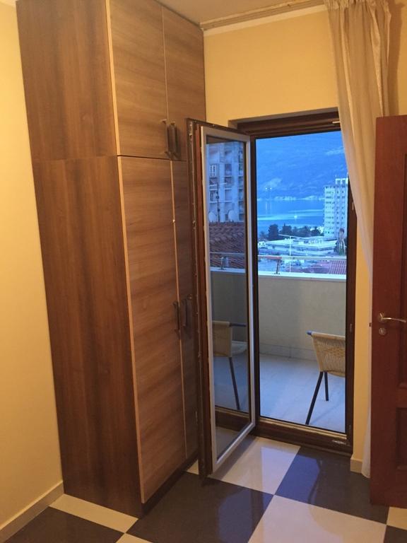 Горящие туры в отель Vlado Тиват Черногория